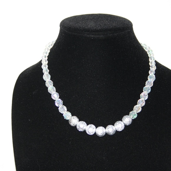 NWOT Crystal and silver beaded necklace 19" - Picture 3 of 4